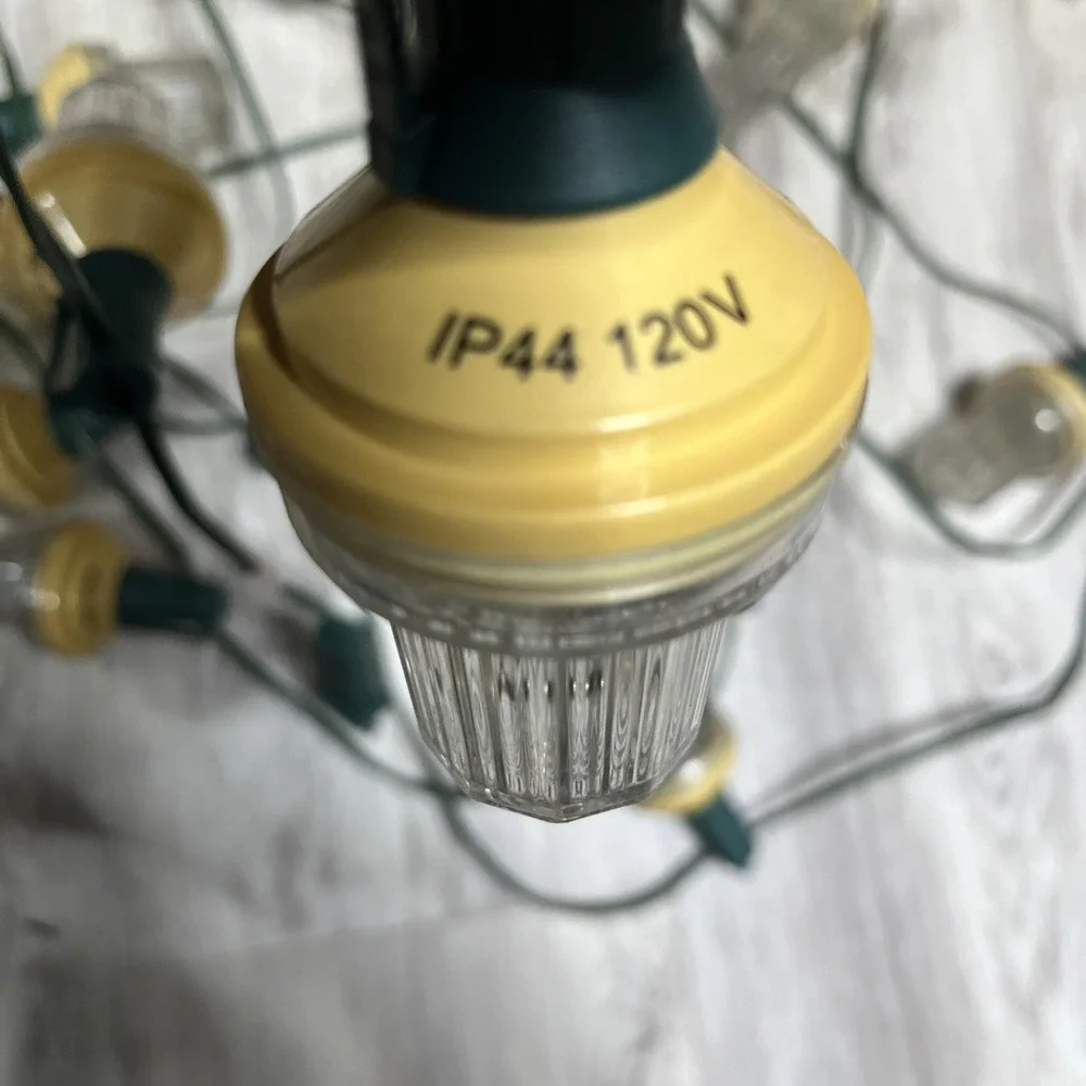 25 Pcs 120v Strobe C9 Christmas Lights Outdoor Waterproof Incandescent‎ White